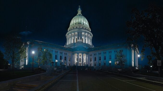 Gensler, Capitol Building at night