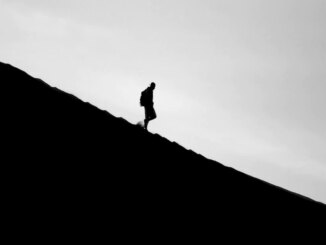 Market Wrap: Bitcoin Dips as Dominance Over Ethereum Shrinks