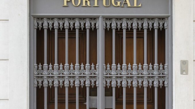 Central Bank of Portugal Grants Country’s First Crypto License to a Bank