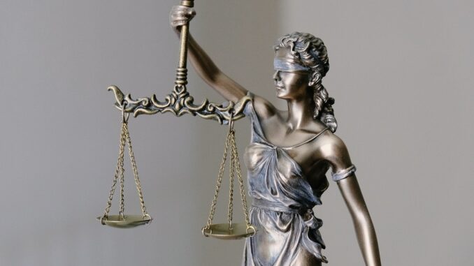 Bitcoin Law, lady justice's statue