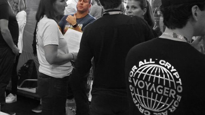 Binance, FTX Among Crypto Players in Hunt to Buy Bankrupt Voyager Digital's Assets as Coinbase Backs Out: Sources