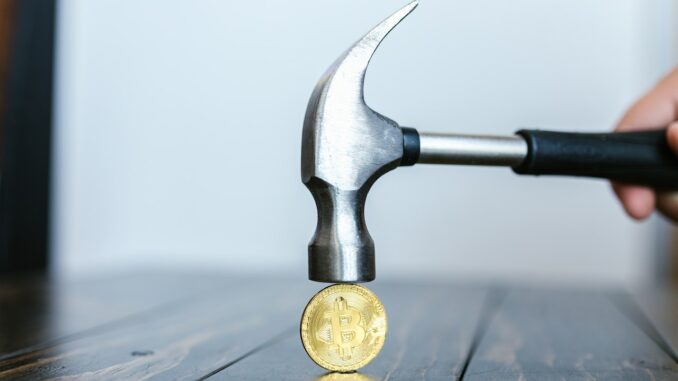 Crypto Market Loses $200 Billion As Bitcoin Plunges