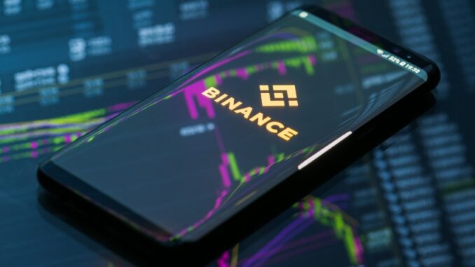 BNB price dips as Binance withdrawals take centre stage amid FUD