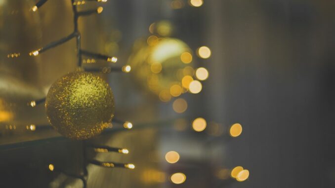 Bitcoin Ho Ho Holds Near $16.9K