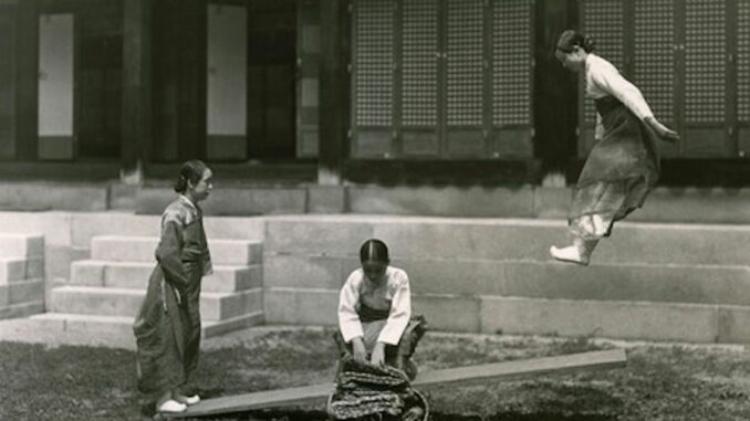 What's Next for Crypto Now That the Money Is Gone