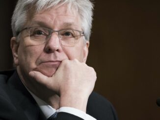 Federal Reserve Governor Reinforces US Regulators’ Preference for Keeping Crypto Apart From Banks