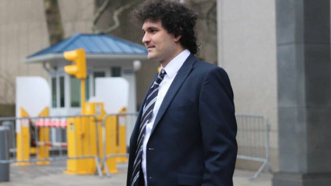 US Prosecutors Ask Judge to 'Prohibit' Bankman-Fried From Using Phones, Internet