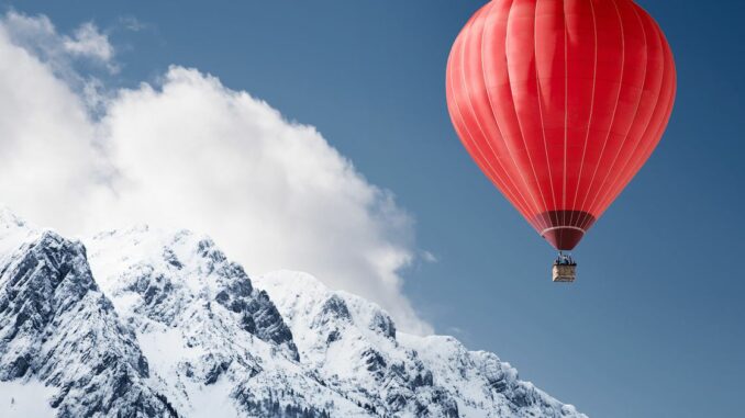 Bitcoin BTC Price Rises Over $28.3K Despite Binance Legal Woes