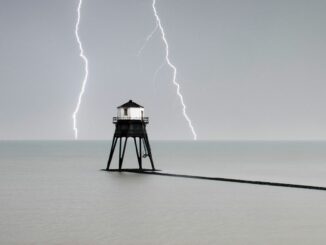 CDCROP: Lighthouse ocean lightning strikes (Historic England Archive/Heritage Images via Getty Images)