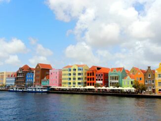 Crypto Casino Rollbit's Token Drops 20% Amid Licensing Concerns