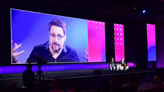 Edward Snowden: Researchers Should Train AI to Be ‘Better Than Us’
