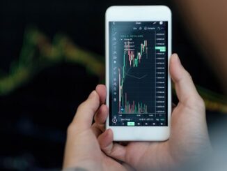 WOO Network price fell to $0.24 as Bitcoin hit sub $28k