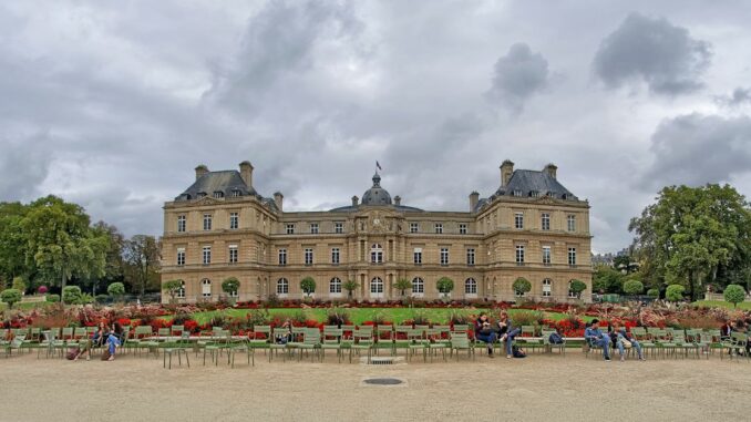 Allow Influencers to Promote Registered Crypto Firms, French Senators Say