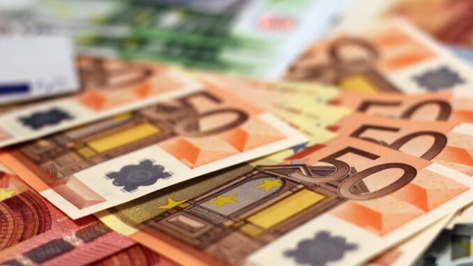 EU's ECB Finalizes Digital Euro Prototypes as Development Decision Looms