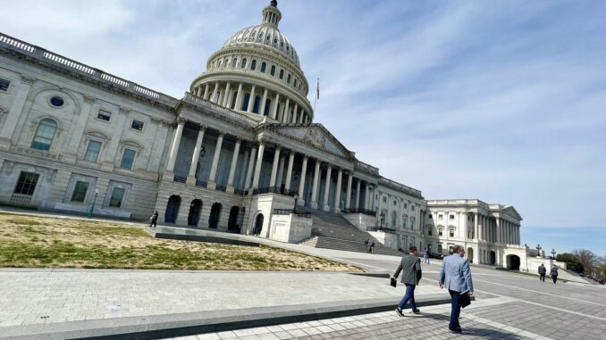 House Democrats Consider New Stablecoin Bill Proposal: Source