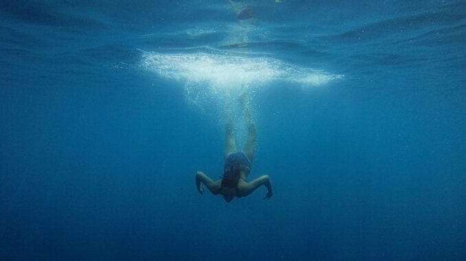 PEPE price dives after Whale transfers trillions of tokens to Binance