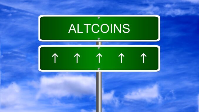 Bitcoin & Altcoins