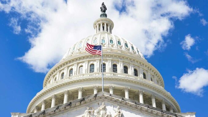Former CFTC Chair Pushes Congress for Fast-Track Crypto Rules Before Chaos Hits