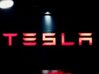 Tesla stock extends losses pre-market as selling pressure accelerates