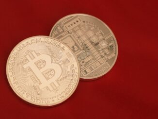 Bitcoin Macro Retracement Meets Mid-Range Battle