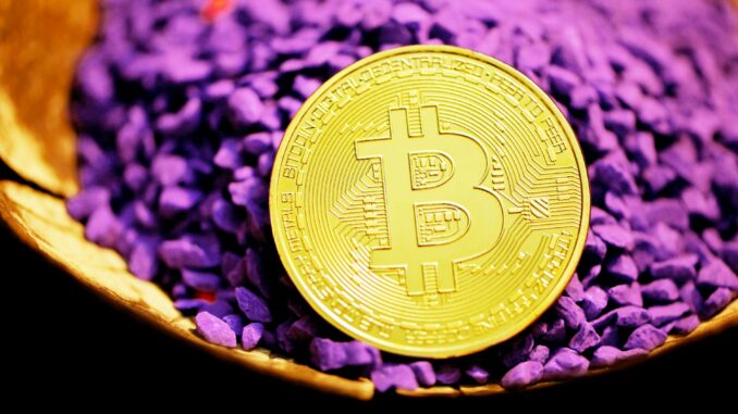 Bitcoin Suppression? Analyst Claims Single Force Keeping Price Under $90K