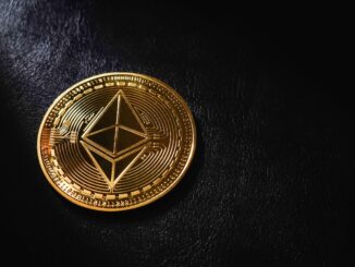 ETH Whales Return to Profit as Market Structure Points to Early-Stage Uptrend