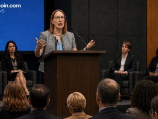 SEC Commissioner Urges Restraint on Crypto Rules as Retail Trading Expands